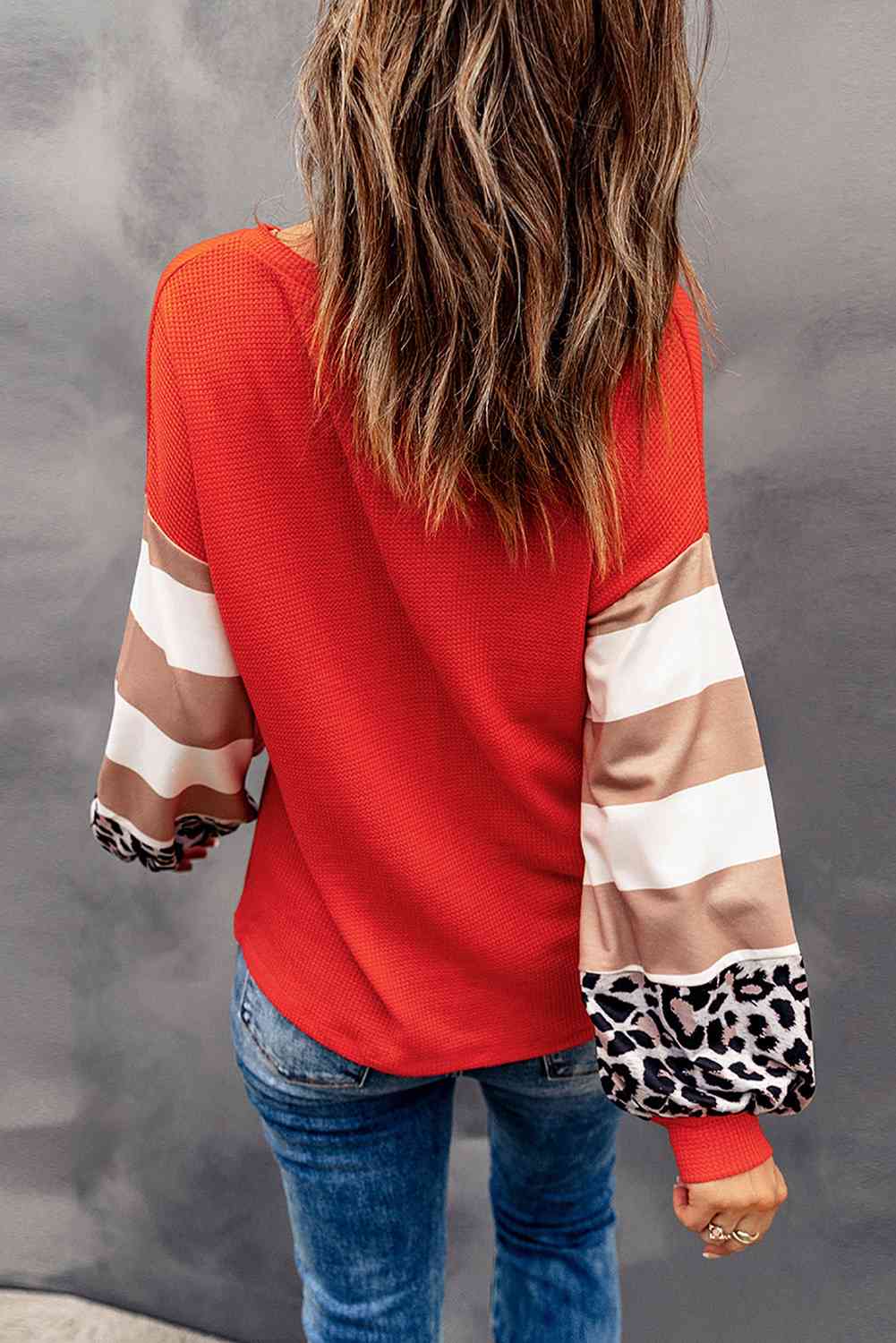 V-Neck Waffle-Knit Pumpkin Graphic Leopard Tee